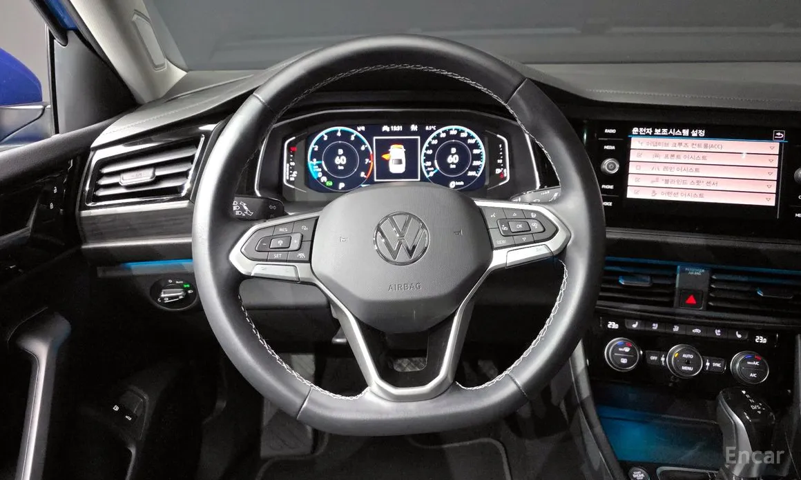 Фото 13 - Volkswagen Jetta