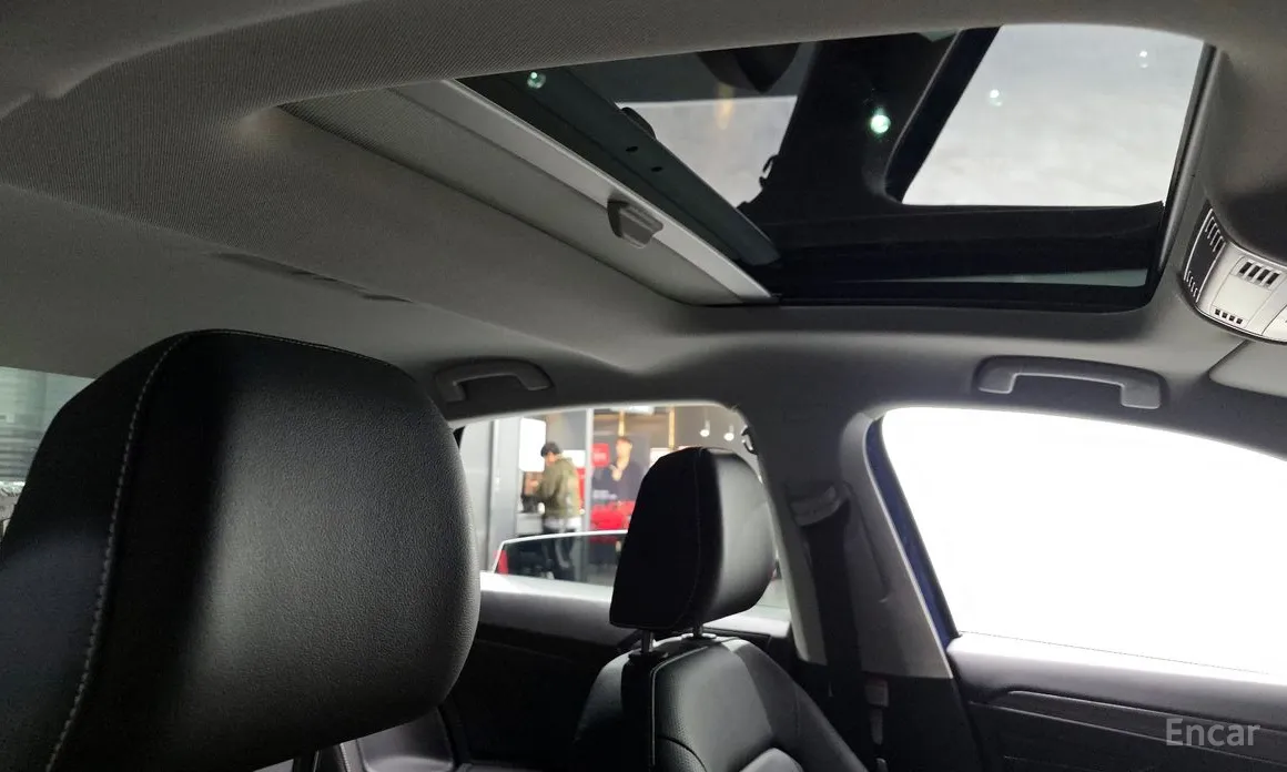 Фото 18 - Volkswagen Jetta