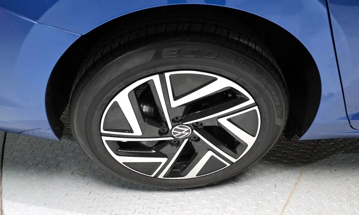 Фото 5 - Volkswagen Jetta