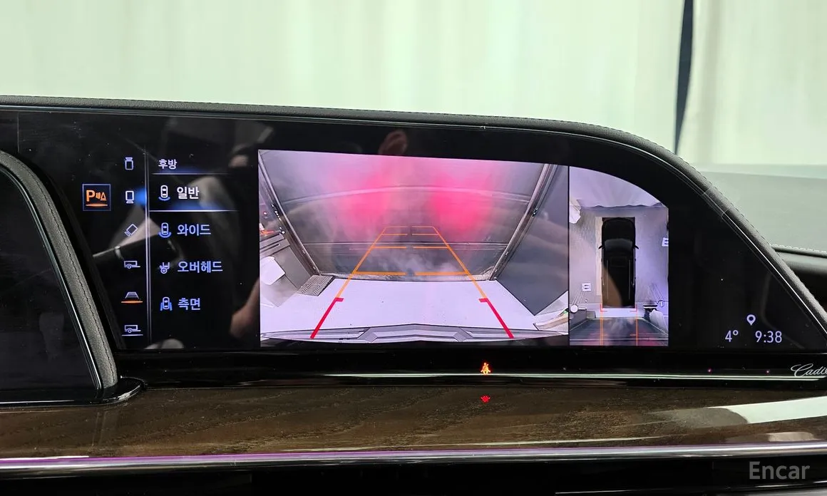 Фото 15 - Cadillac Escalade