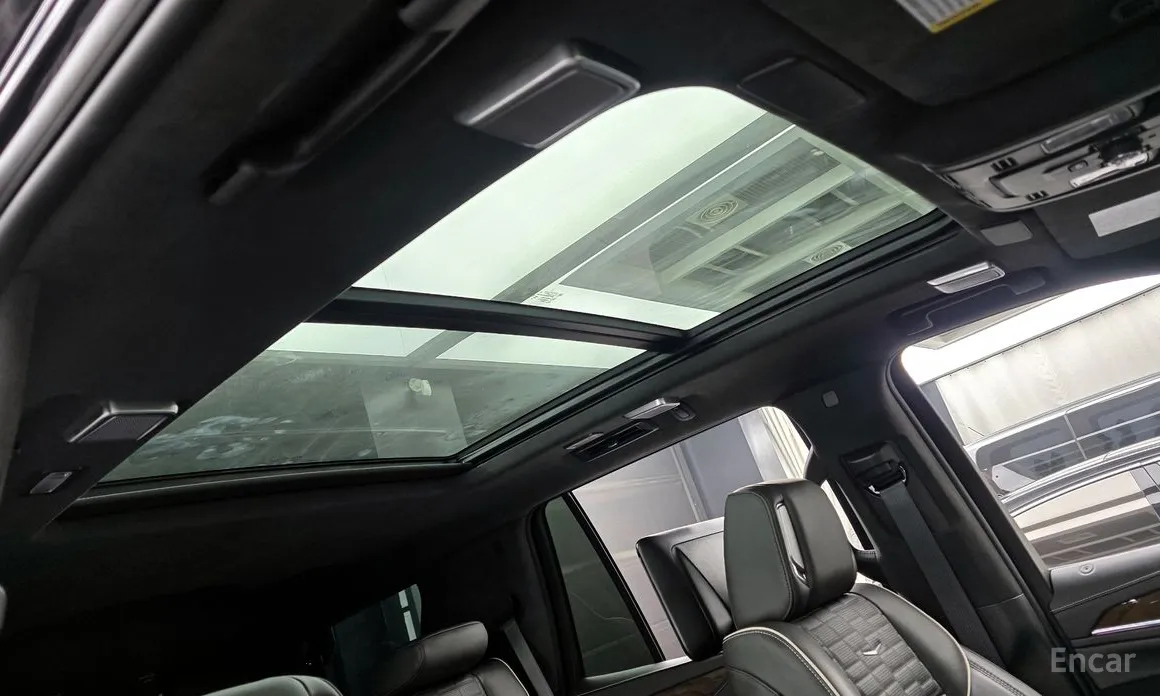 Фото 17 - Cadillac Escalade