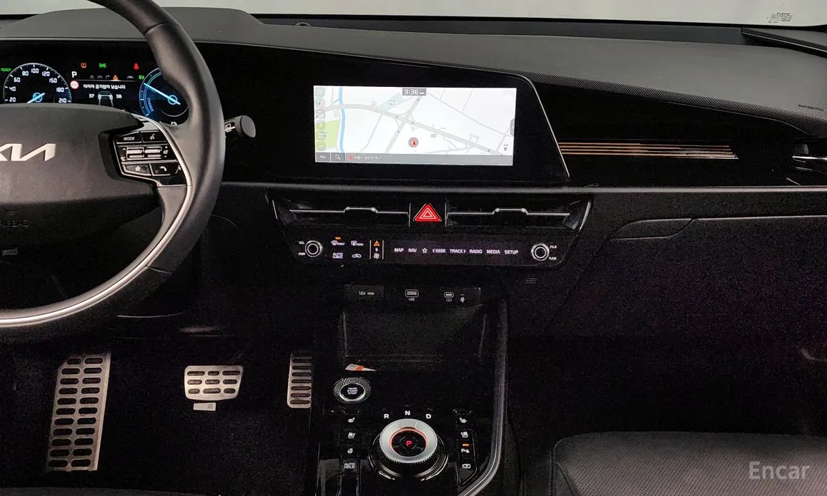 Фото 14 - Kia Niro