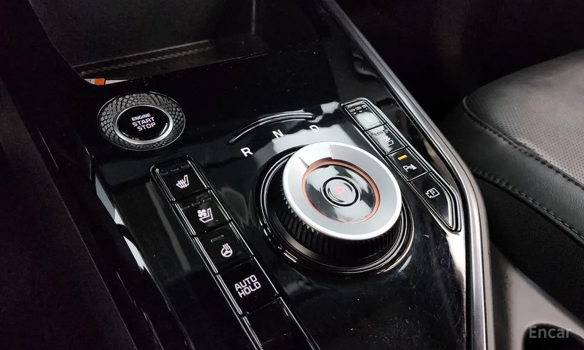 Фото 9 - Kia Niro