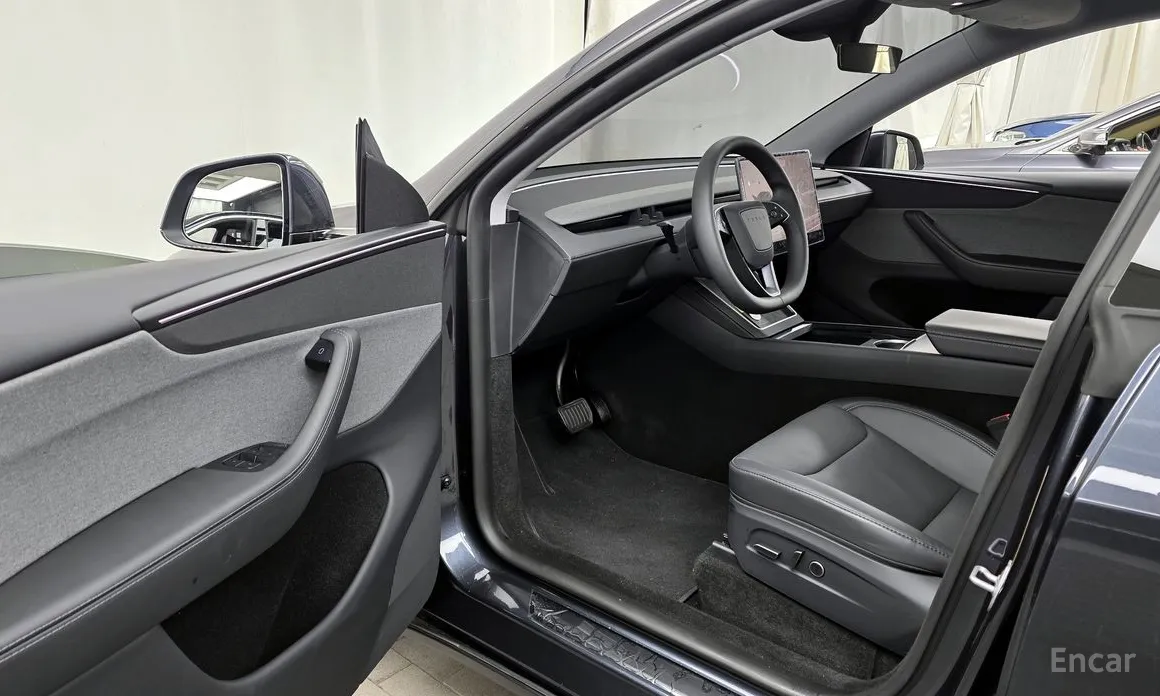 Фото 10 - Tesla Model Y