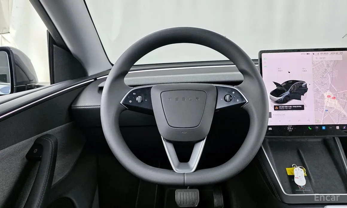 Фото 13 - Tesla Model Y