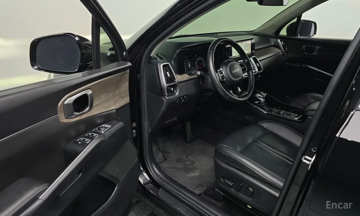 Фото 11 - Kia Sorento