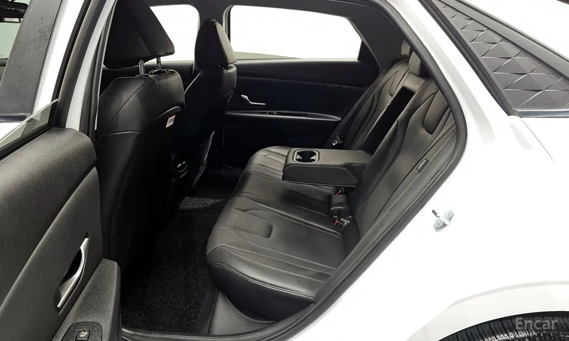 Фото 12 - Hyundai Avante