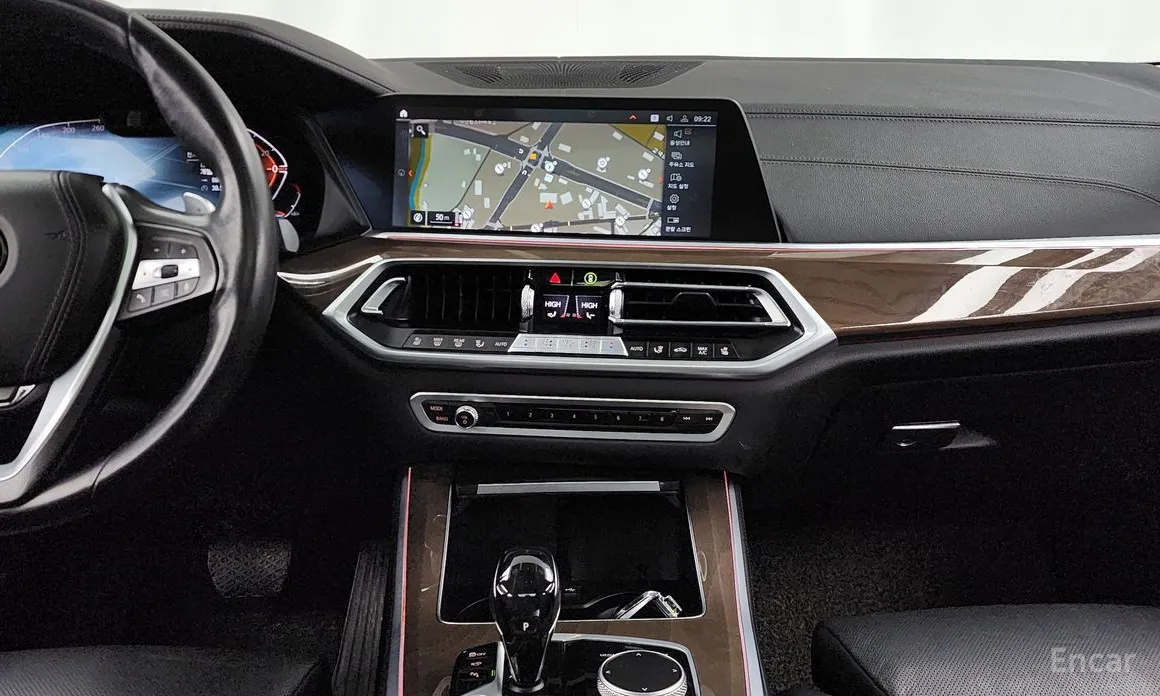 Фото 14 - BMW X5