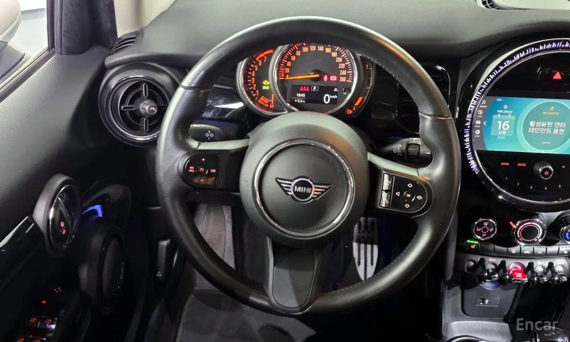 Фото 13 - Mini Cooper