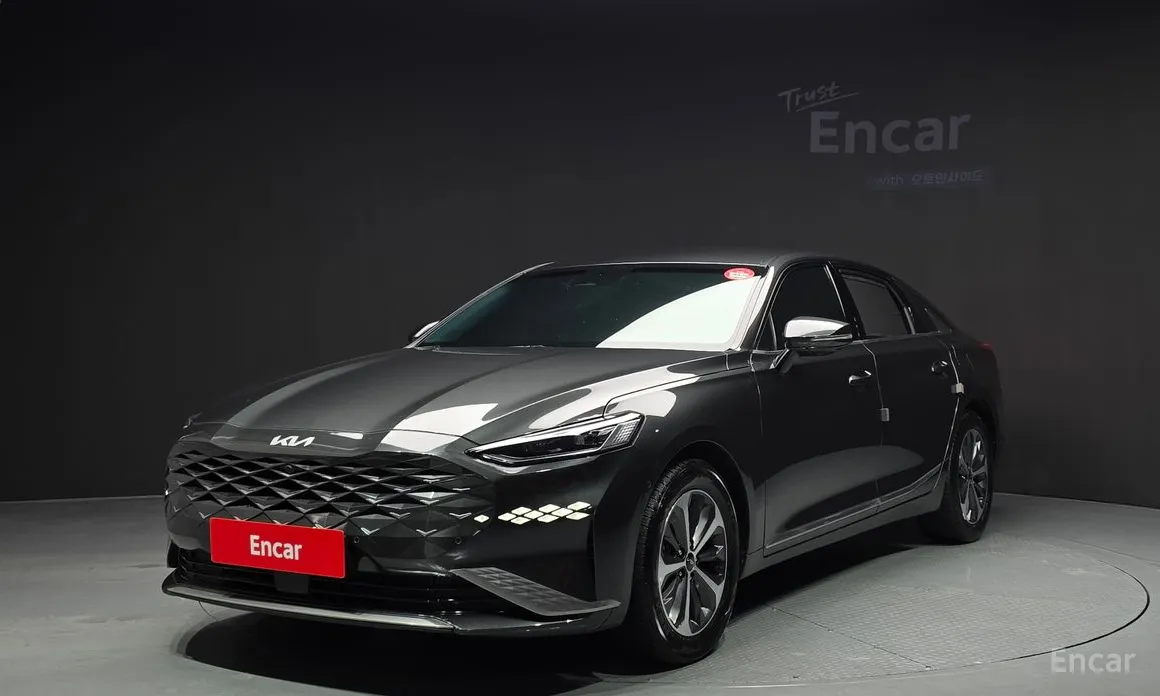 Фото 1 - Kia K8