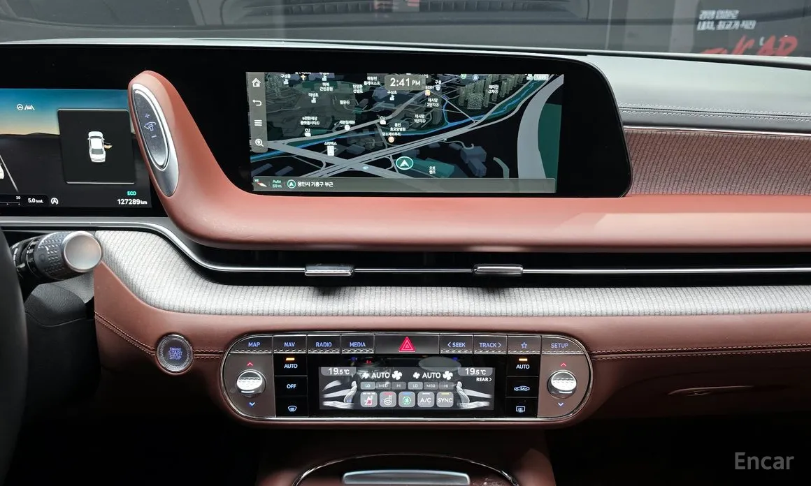 Фото 14 - Genesis G90