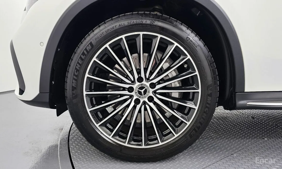 Фото 5 - Mercedes-Benz GLC-Class