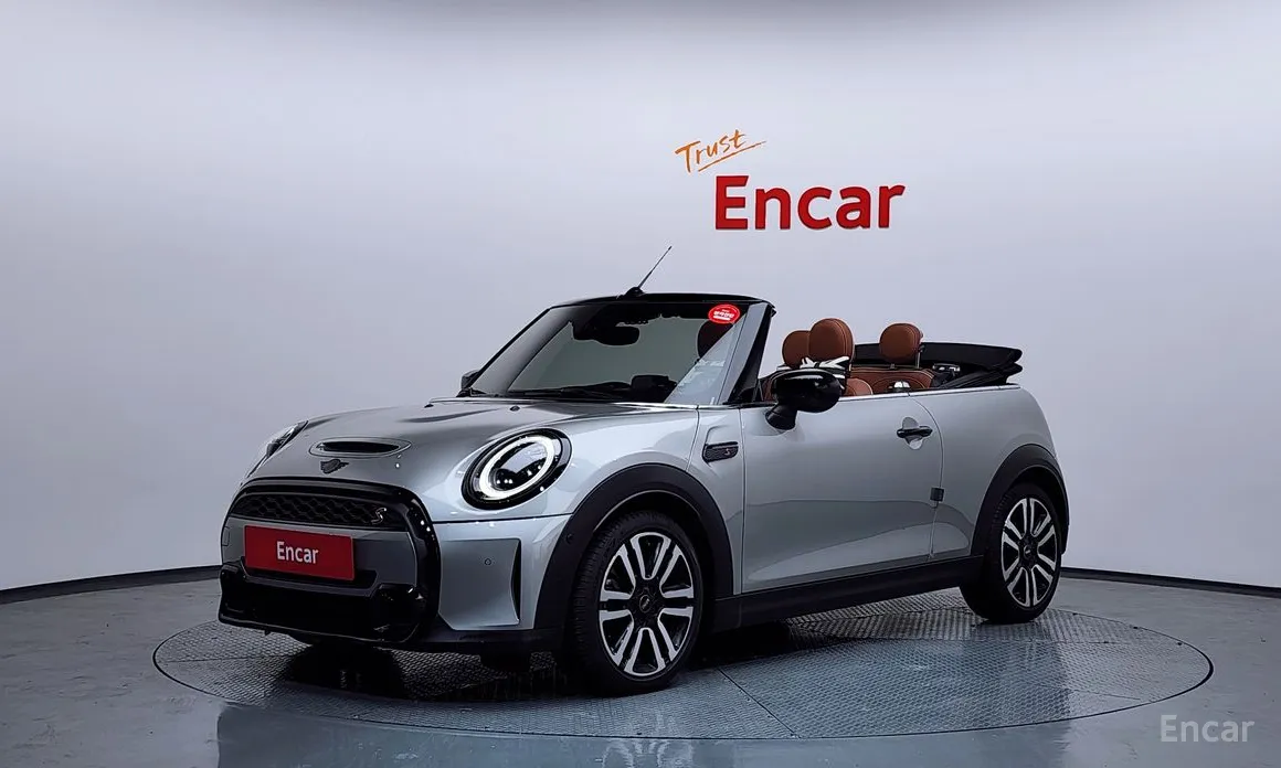 Фото 1 - Mini Cooper Convertible