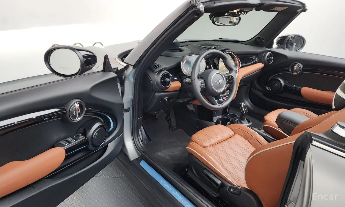 Фото 10 - Mini Cooper Convertible