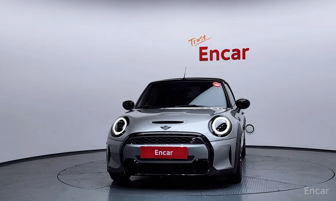 Фото 3 - Mini Cooper Convertible