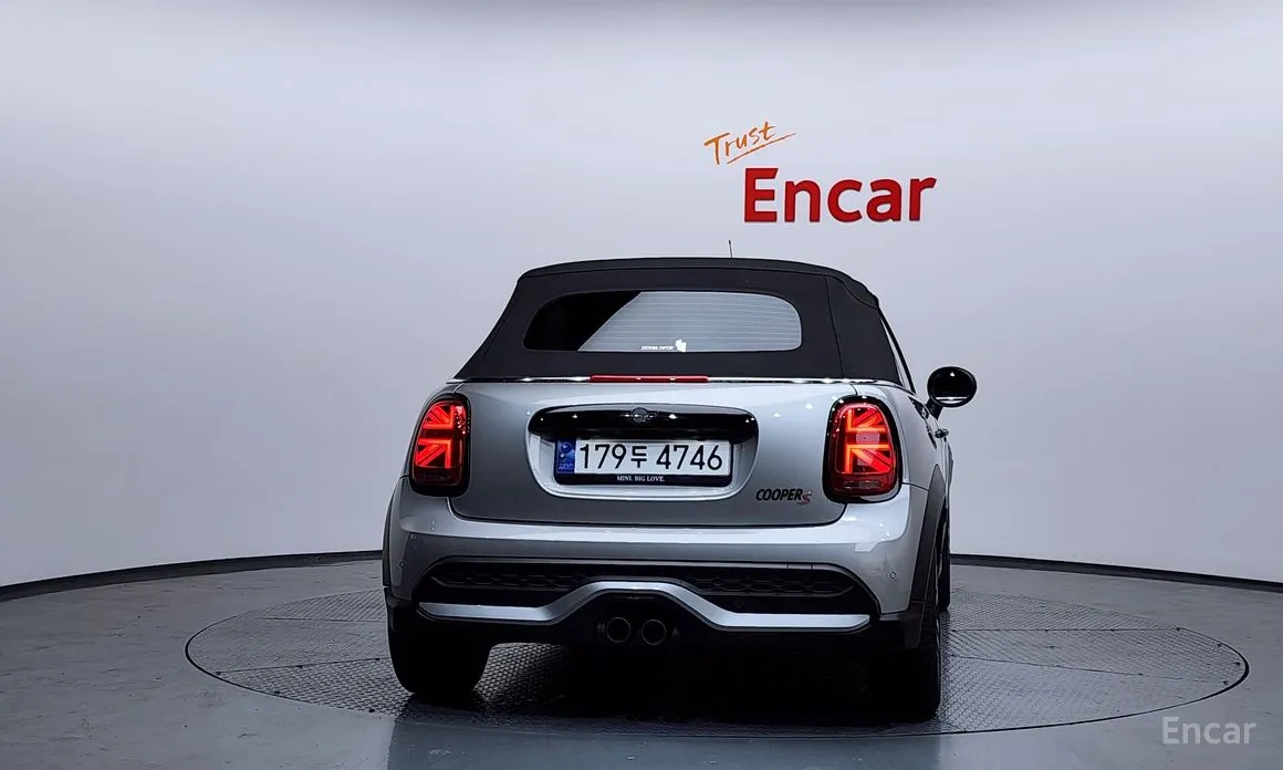 Фото 4 - Mini Cooper Convertible