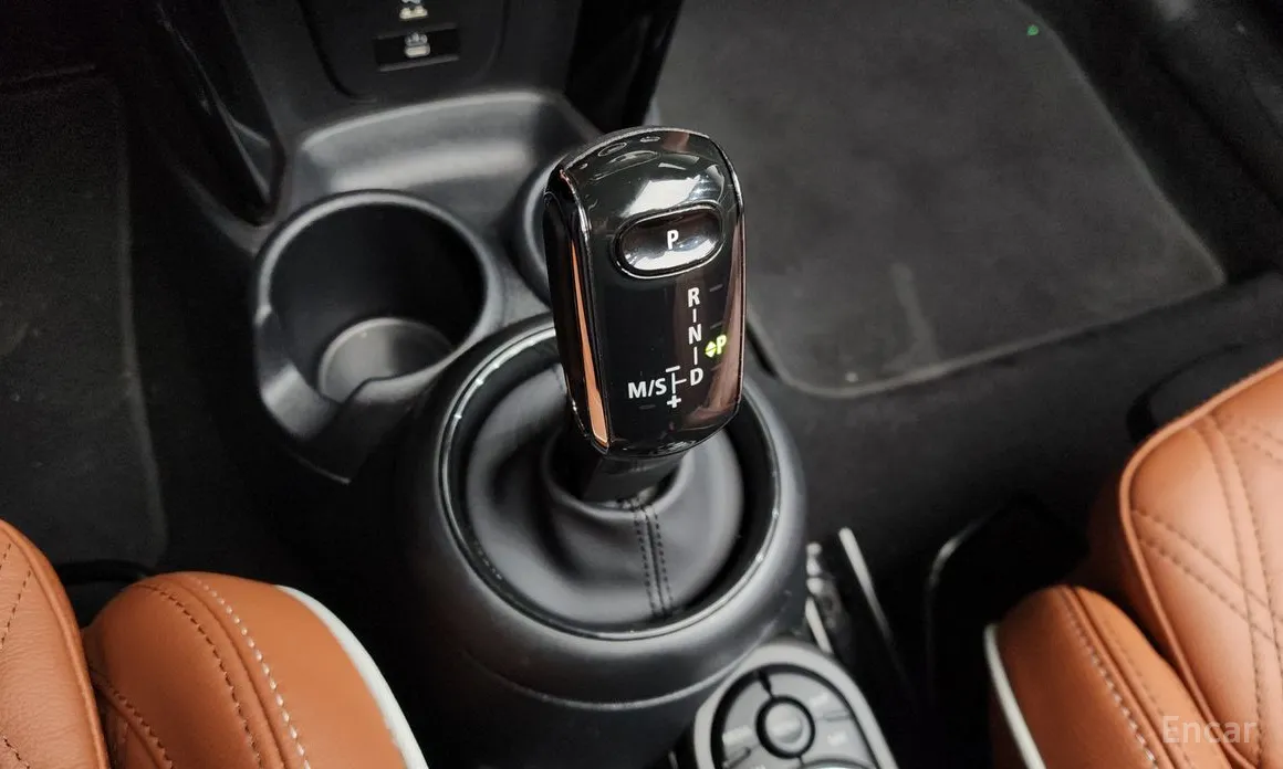 Фото 9 - Mini Cooper Convertible