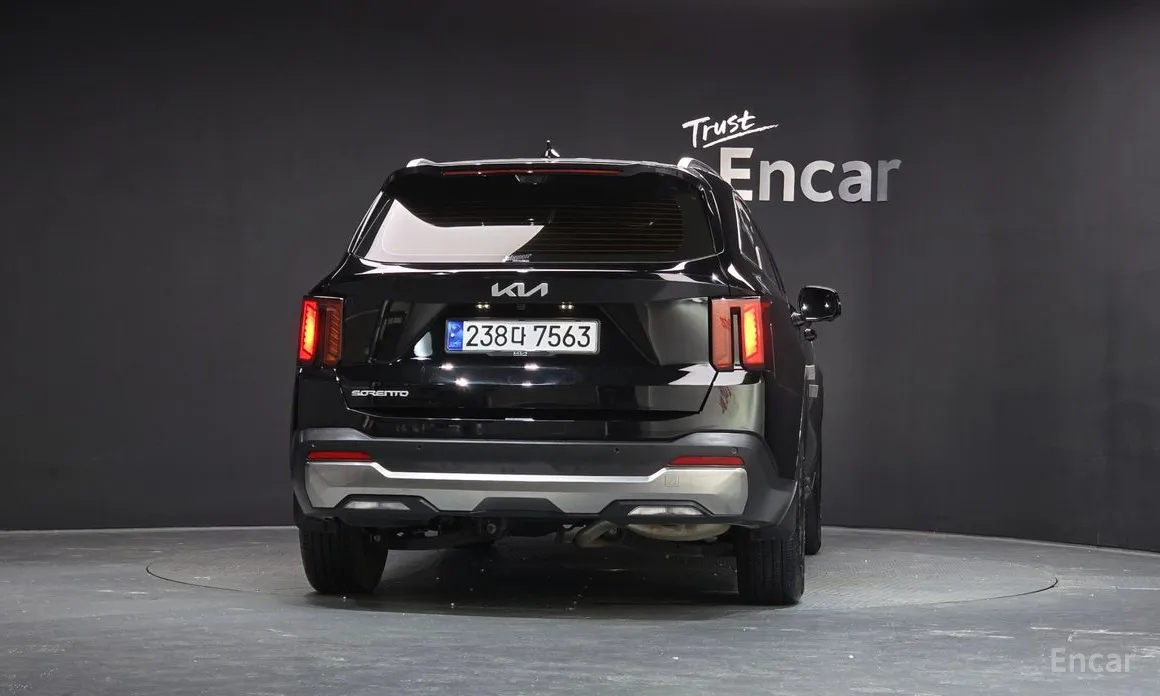 Фото 4 - Kia Sorento