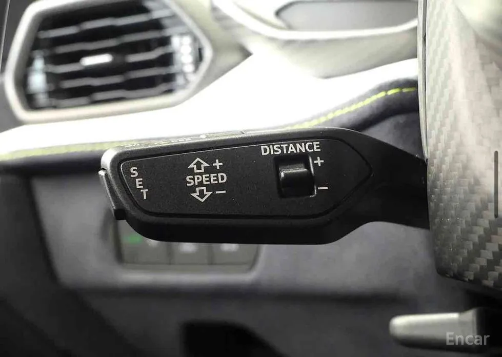 Фото 16 - Lamborghini Revuelto