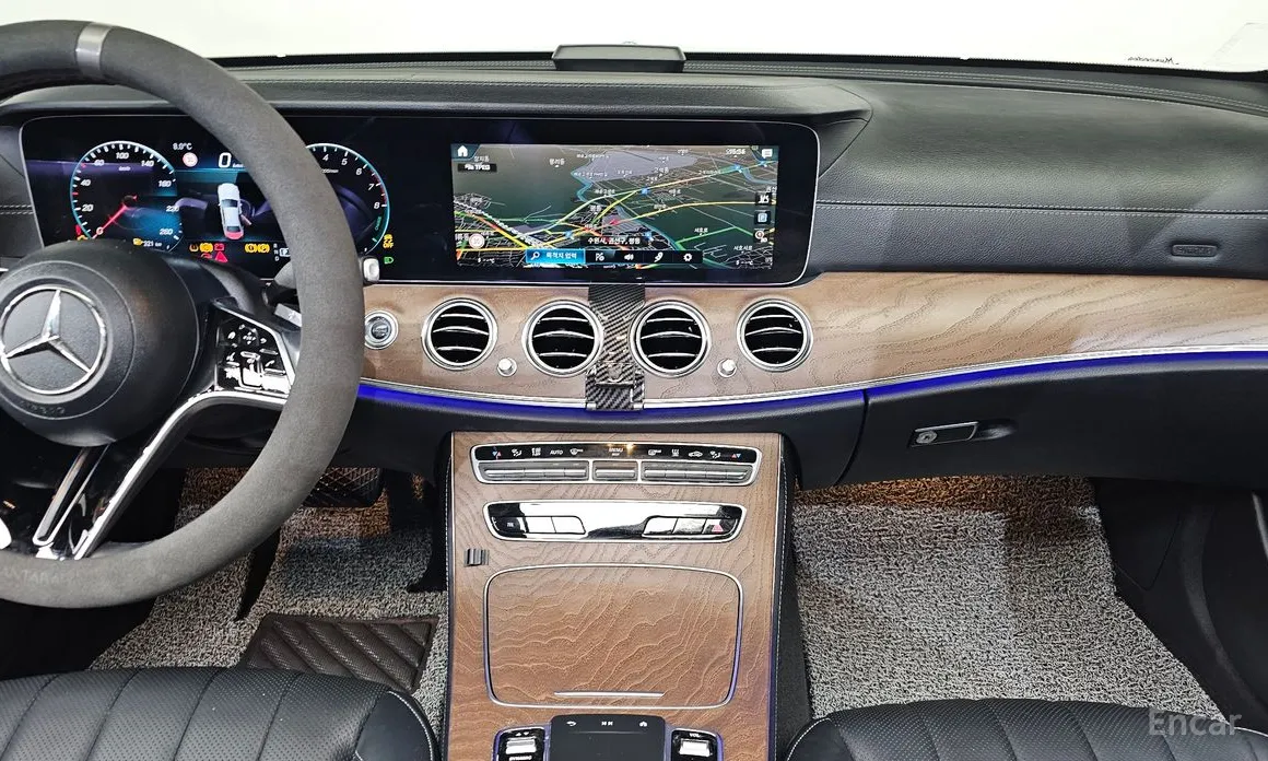 Фото 14 - Mercedes-Benz E-Class