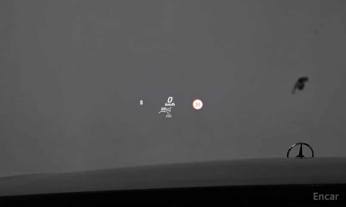 Фото 17 - Mercedes-Benz E-Class