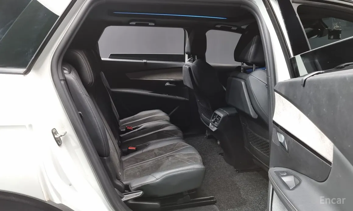 Фото 12 - Peugeot 5008