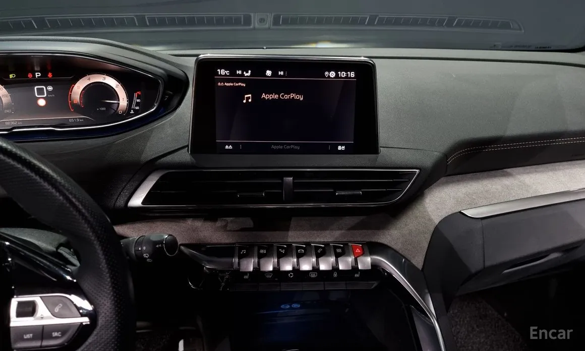 Фото 14 - Peugeot 5008