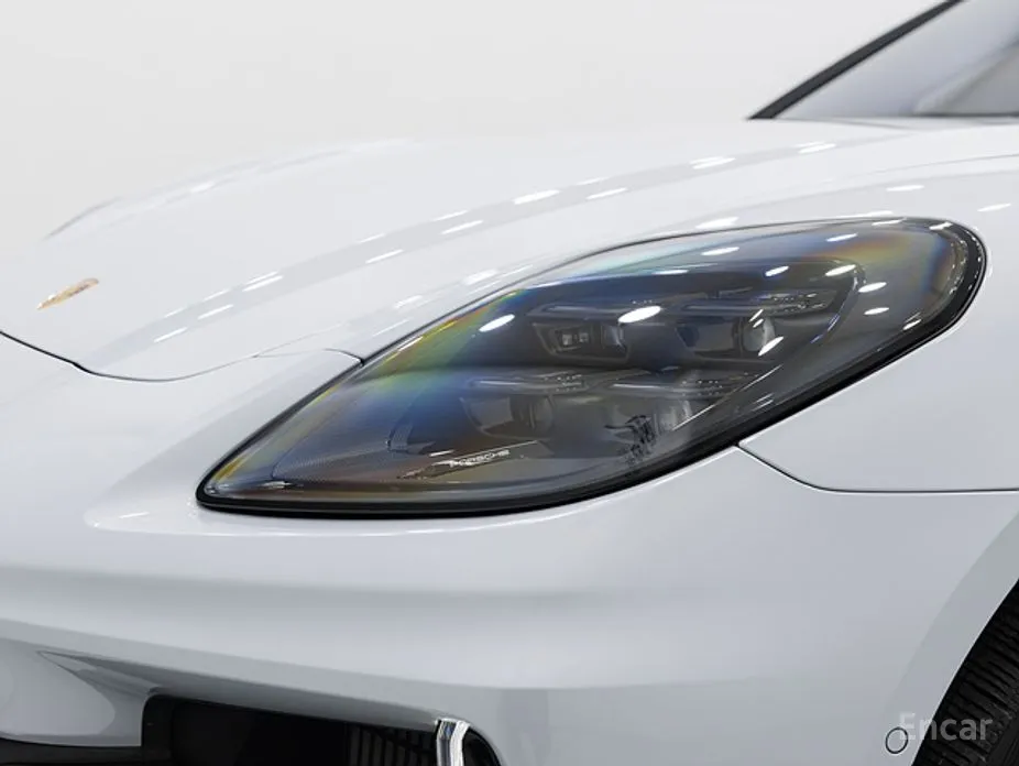 Фото 11 - Porsche Panamera