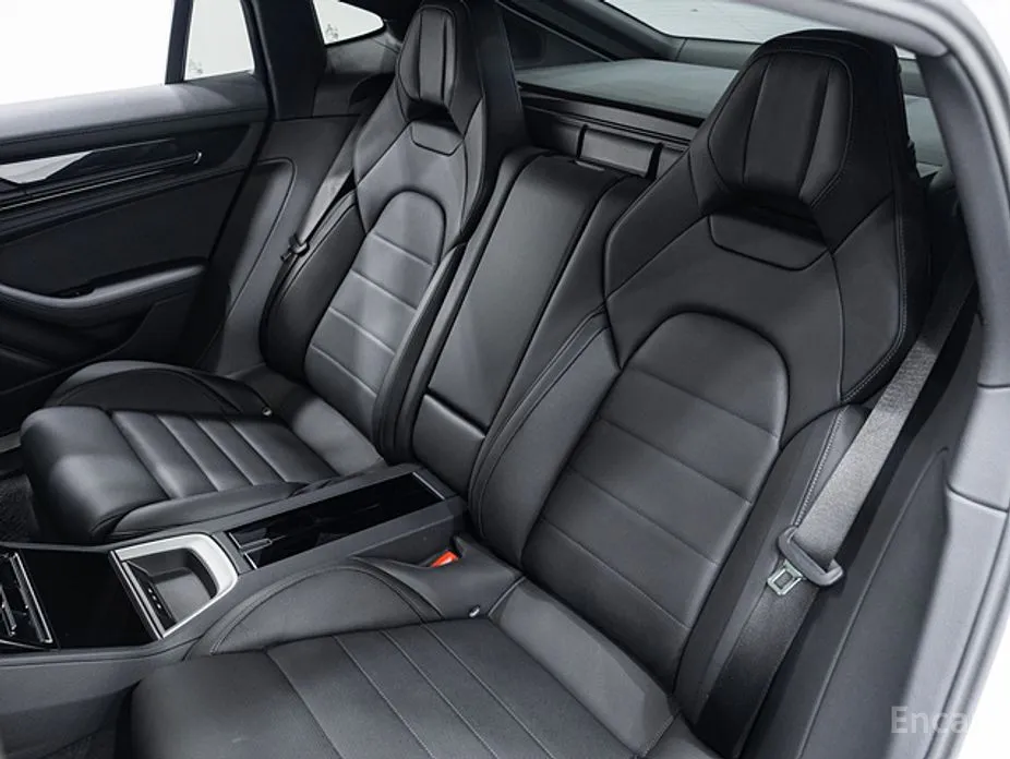 Фото 15 - Porsche Panamera