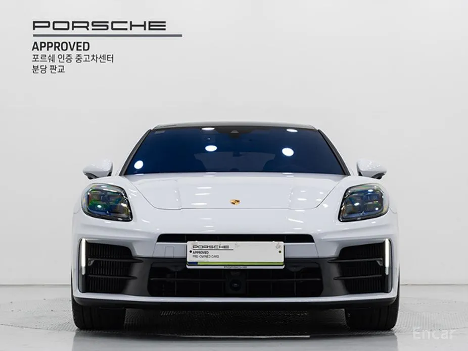 Фото 3 - Porsche Panamera