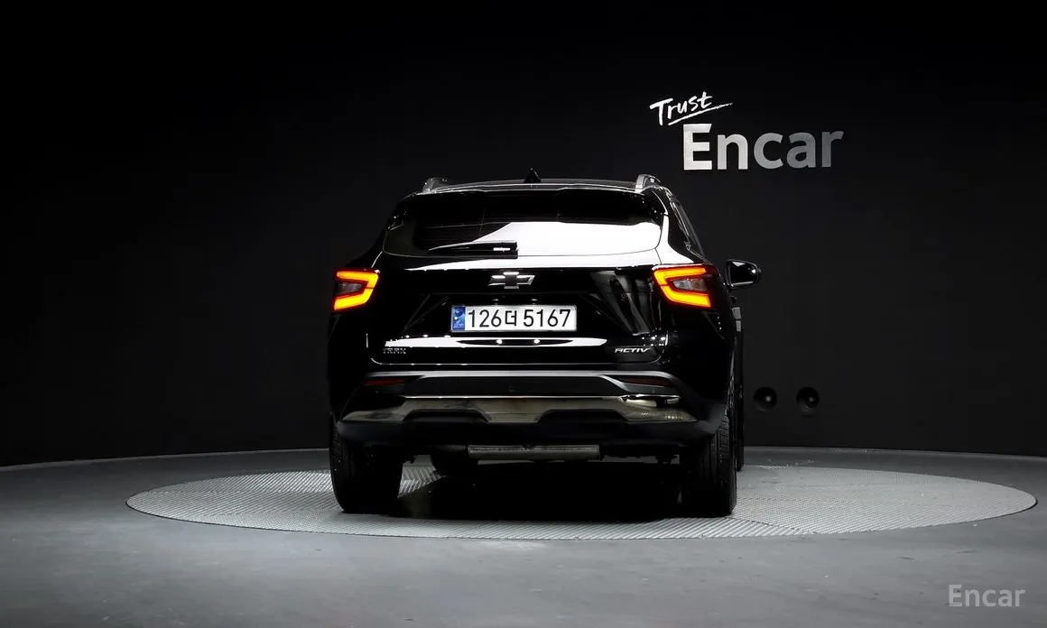 Фото 4 - Chevrolet Trax