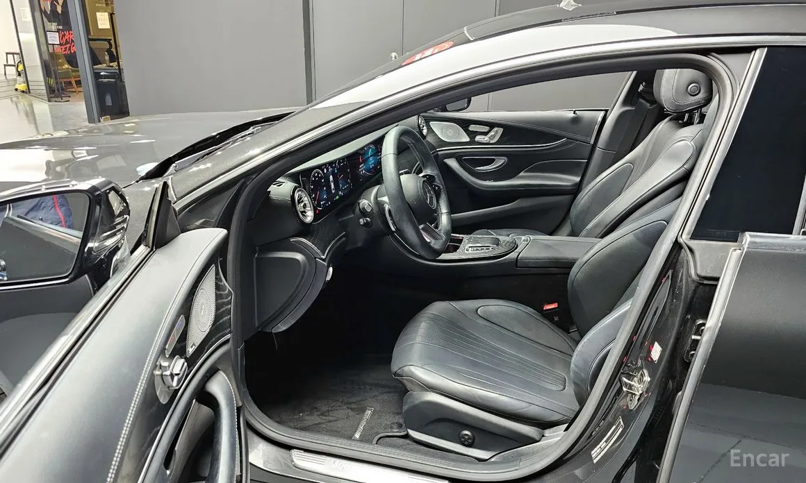 Фото 10 - Mercedes-Benz CLS-Class