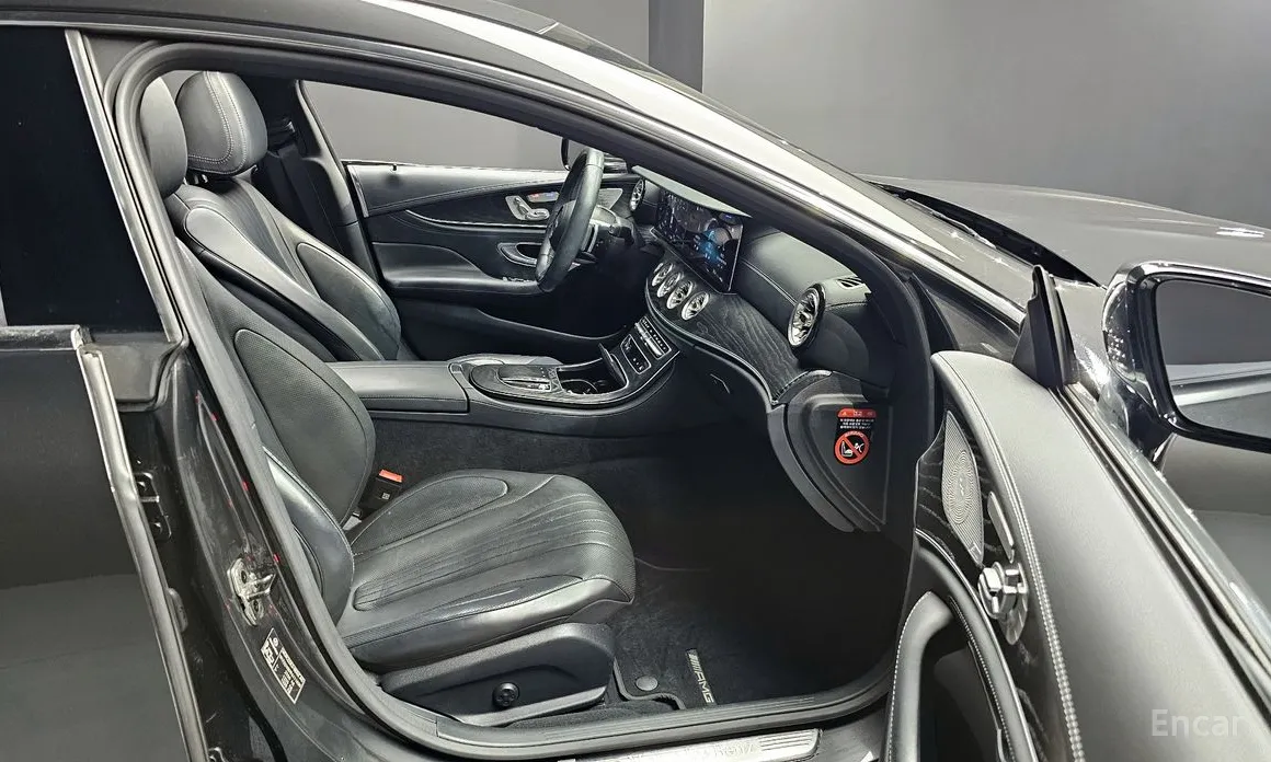 Фото 11 - Mercedes-Benz CLS-Class