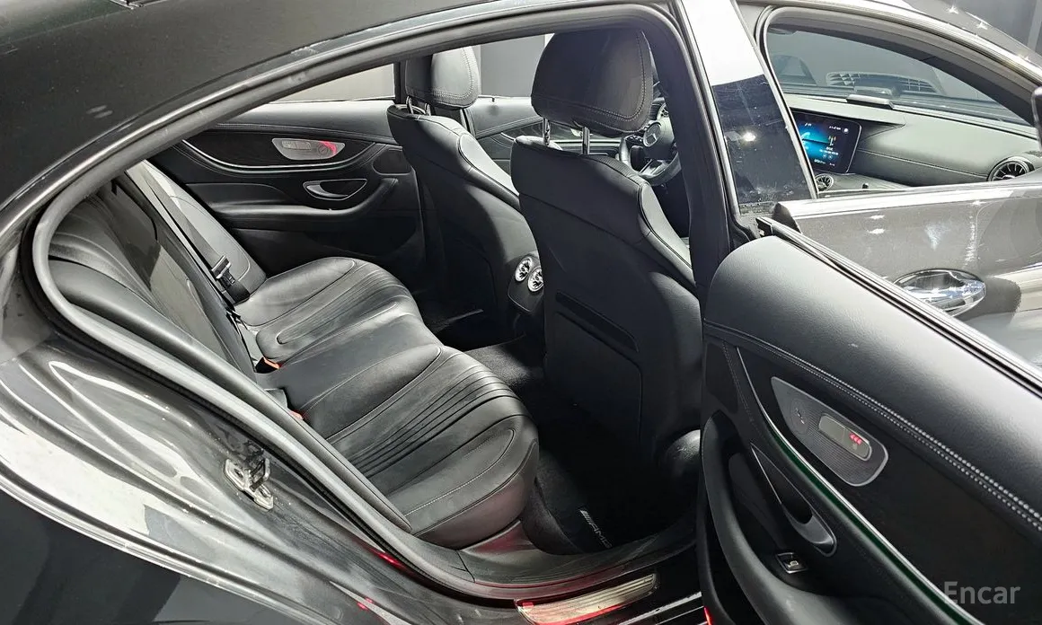 Фото 12 - Mercedes-Benz CLS-Class