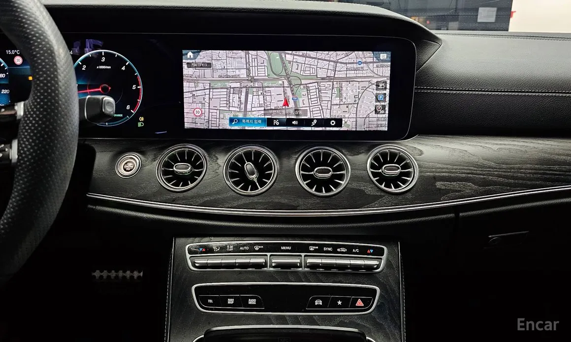 Фото 14 - Mercedes-Benz CLS-Class