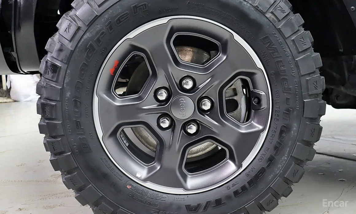 Фото 5 - Jeep Gladiator