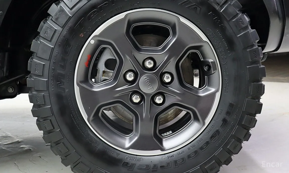 Фото 8 - Jeep Gladiator