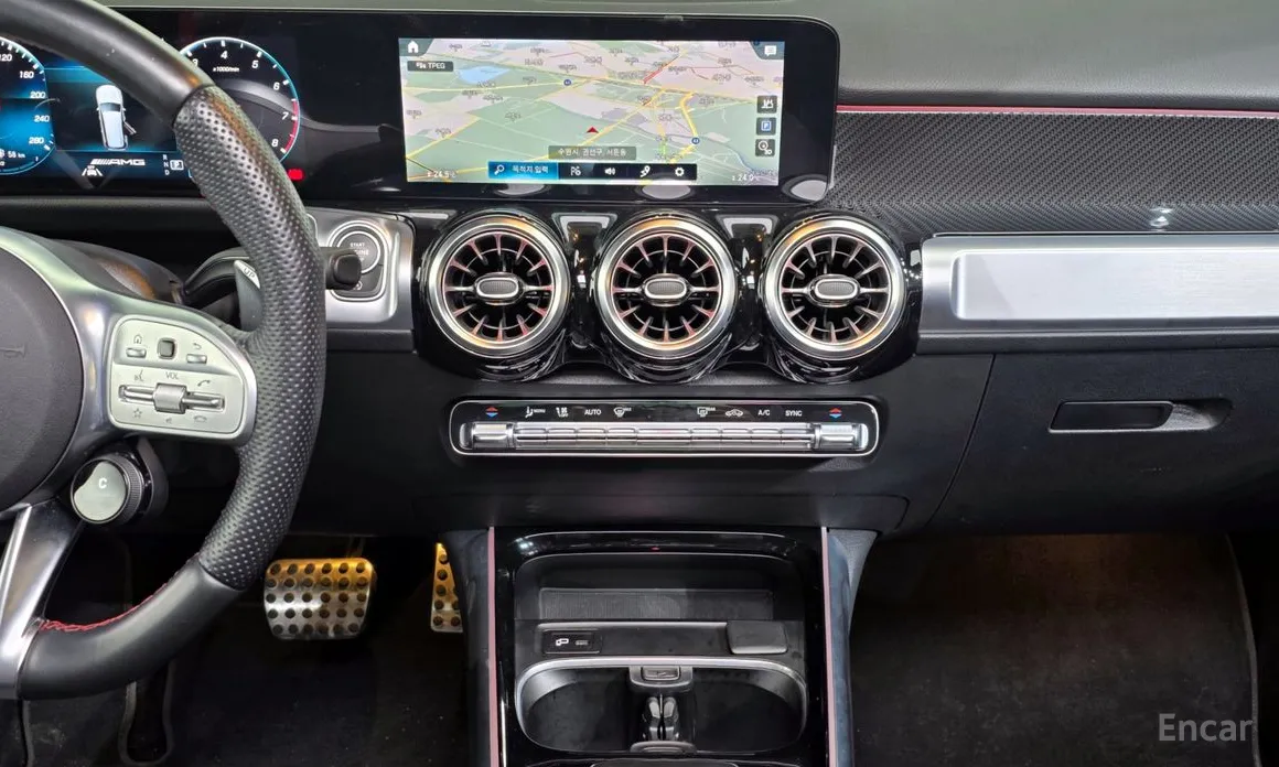 Фото 14 - Mercedes-Benz GLB-Class