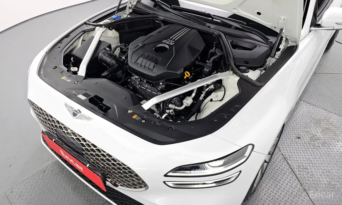 Photo 6 - Genesis G70