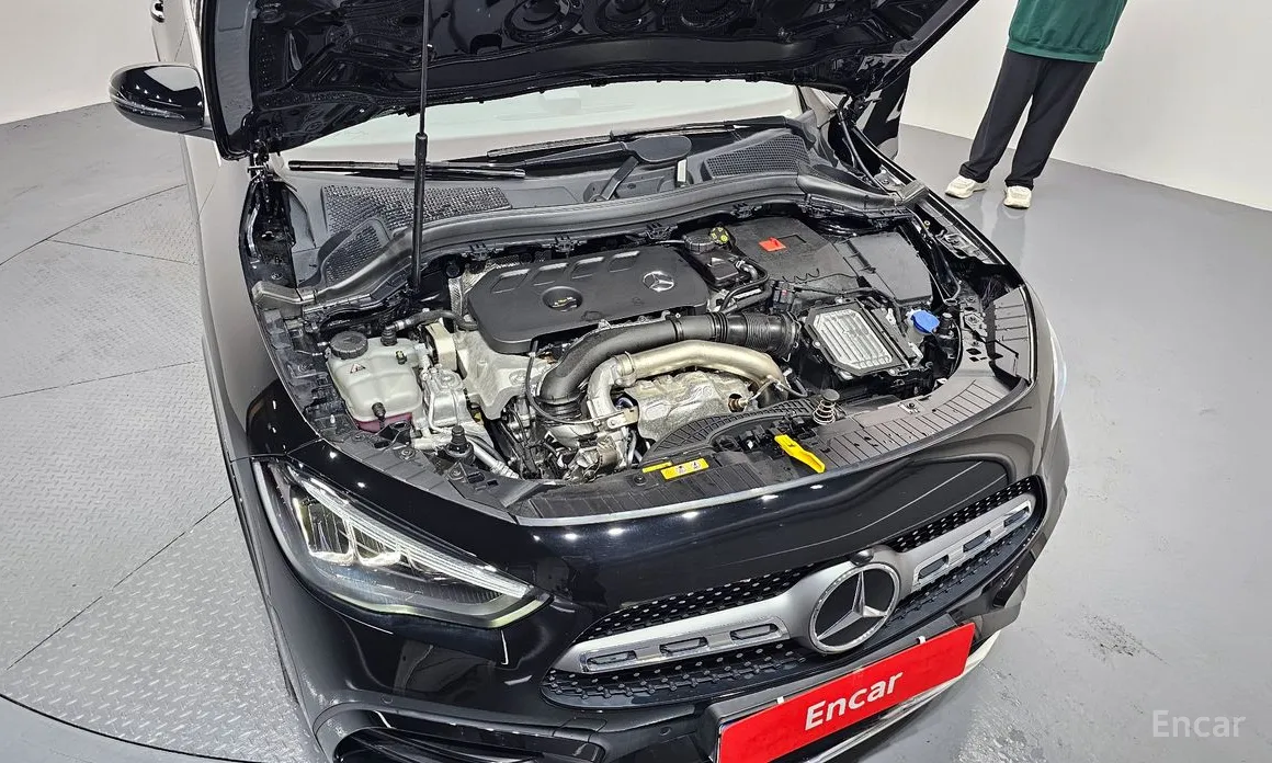 Фото 6 - Mercedes-Benz GLA-Class