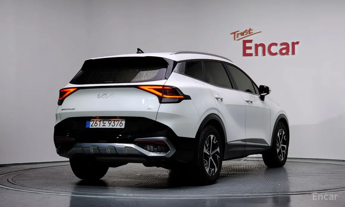 Фото 2 - Kia Sportage