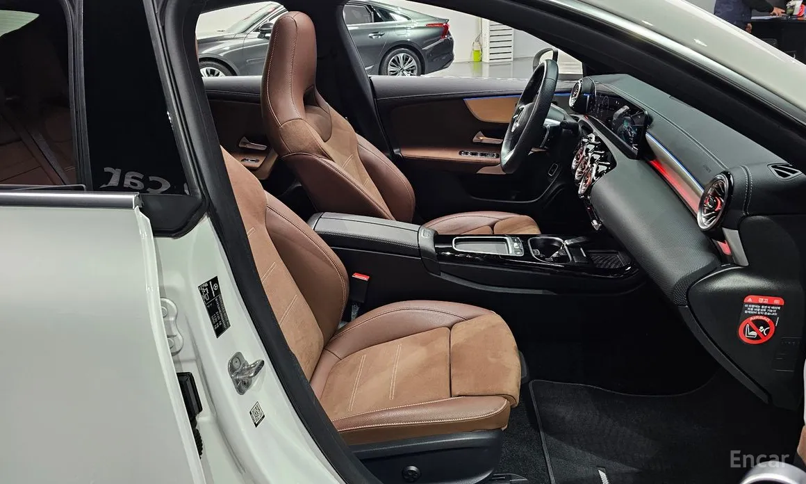 Фото 10 - Mercedes-Benz CLA-Class