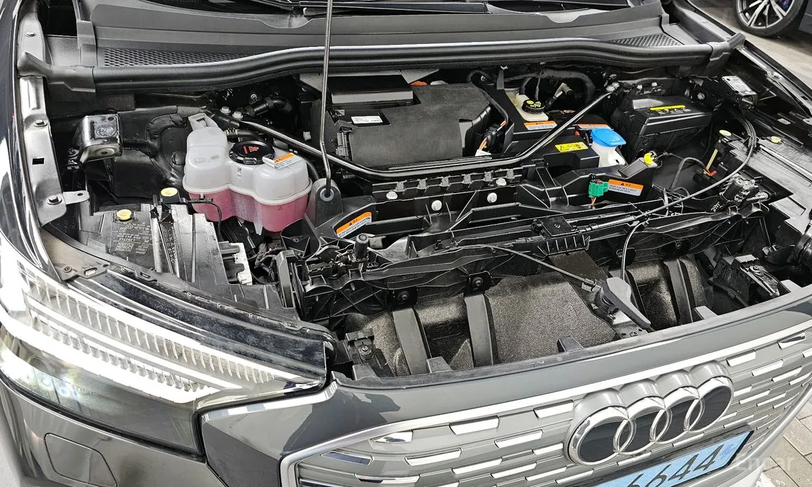 Фото 6 - Audi Q4 e-tron