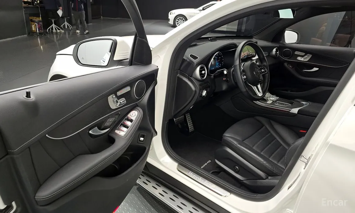 Фото 10 - Mercedes-Benz GLC-Class