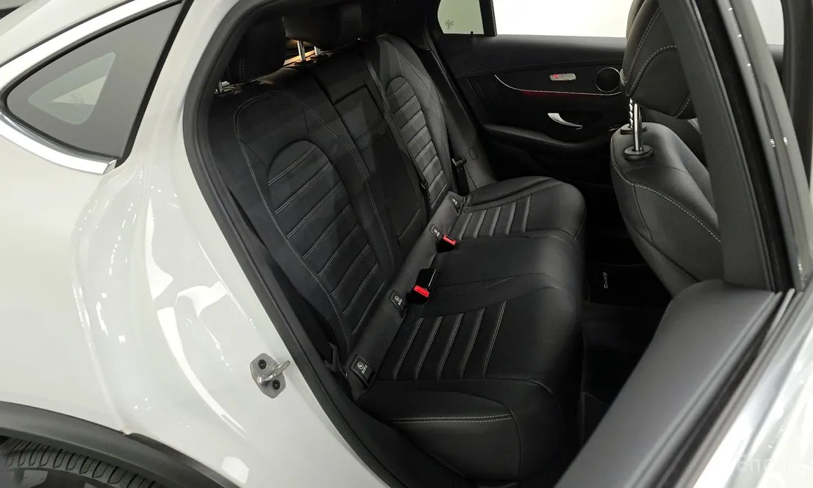 Фото 12 - Mercedes-Benz GLC-Class