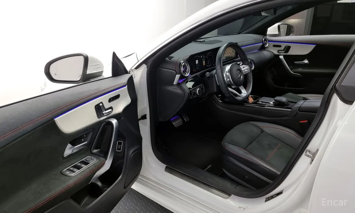 Фото 10 - Mercedes-Benz CLA-Class