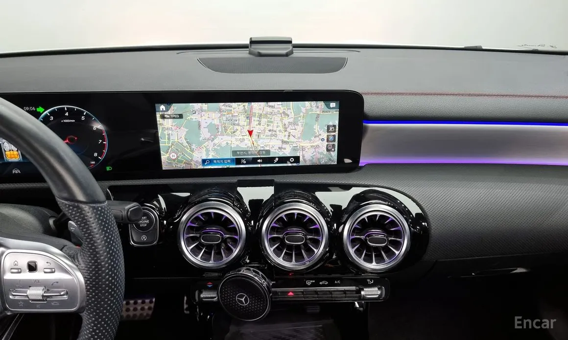 Фото 14 - Mercedes-Benz CLA-Class