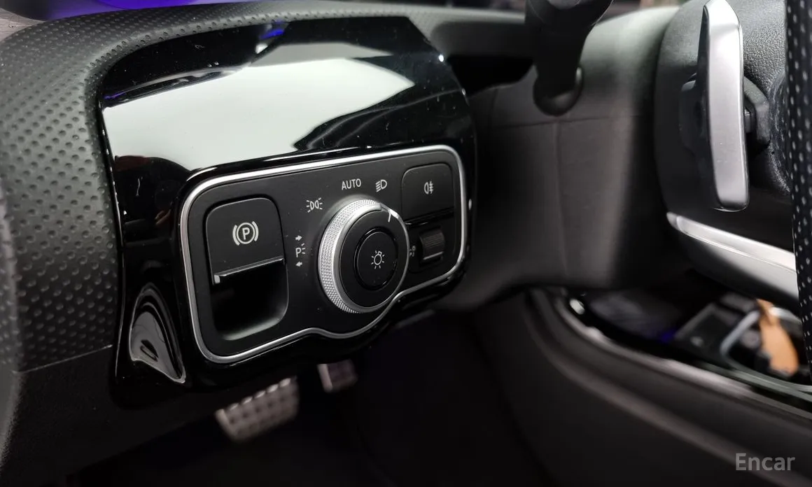 Фото 17 - Mercedes-Benz CLA-Class