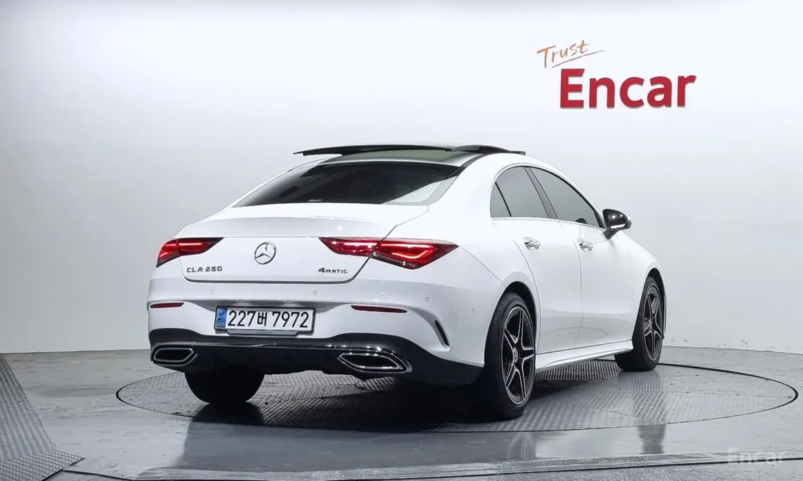 Фото 2 - Mercedes-Benz CLA-Class