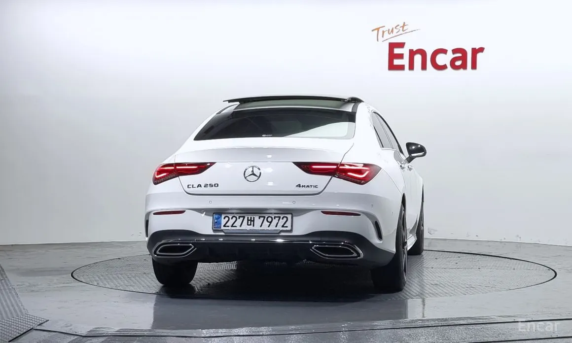 Фото 4 - Mercedes-Benz CLA-Class